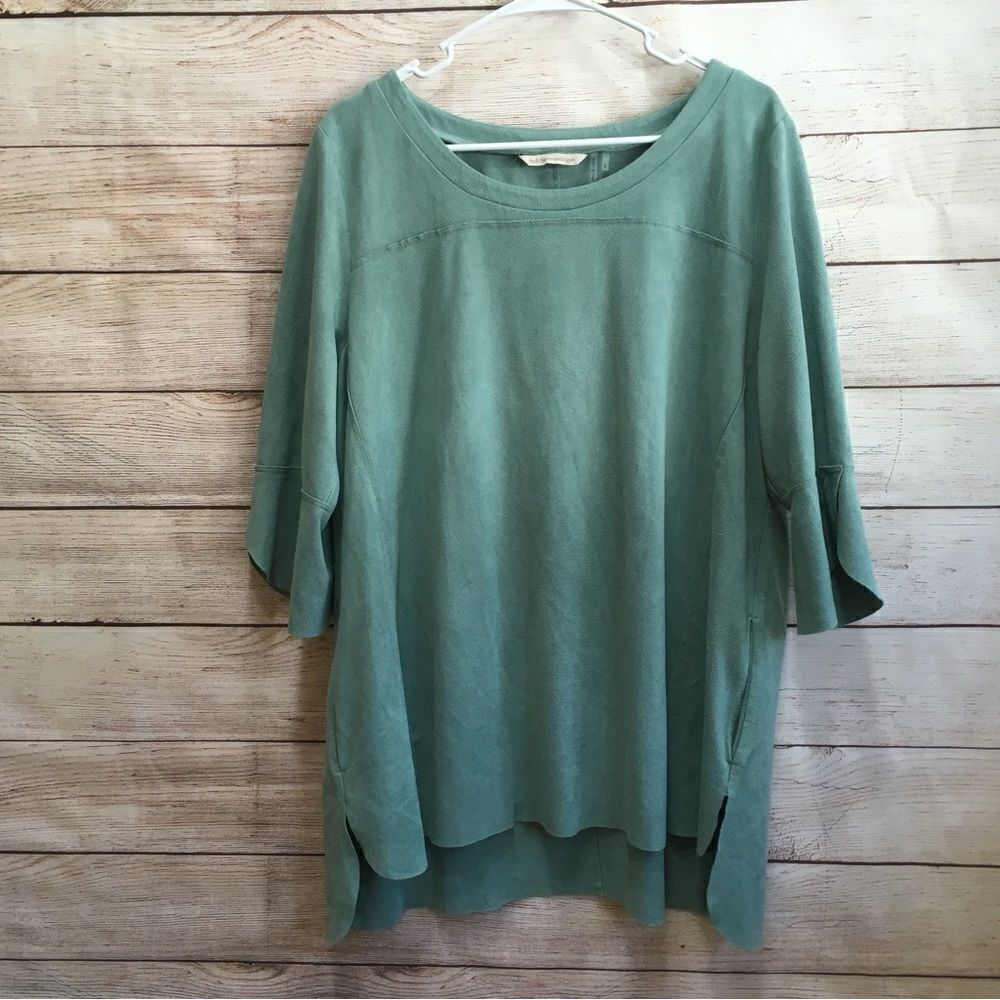 SOFT‎ SURROUNDINGS TUNIC IN GREEN FAUX SUEDE